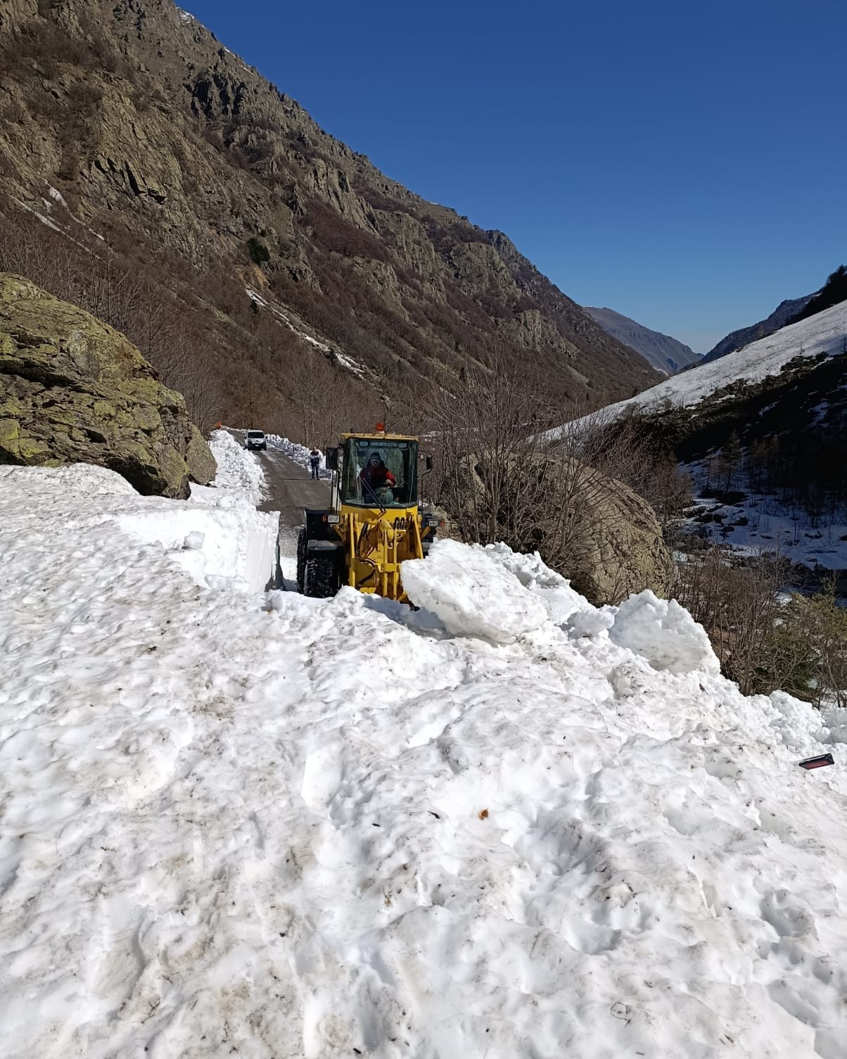 Strada provinciale 239 verso le Terme di Valdieri, in corso i lavori per la riapertura