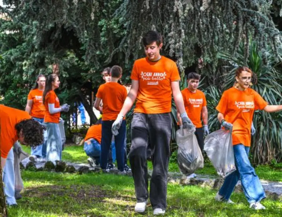 Cuneo, torna Spazzamondo: raccolta rifiuti e spettacolo al Parco Parri