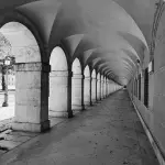 Cuneo, lavaggio dei portici dal 20 luglio: il calendario