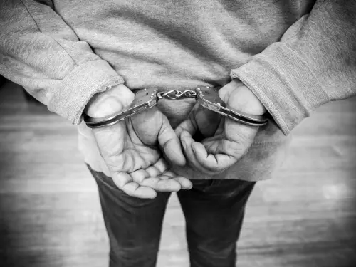 Cuneo, finto agente deruba un’80enne: arrestato 37enne